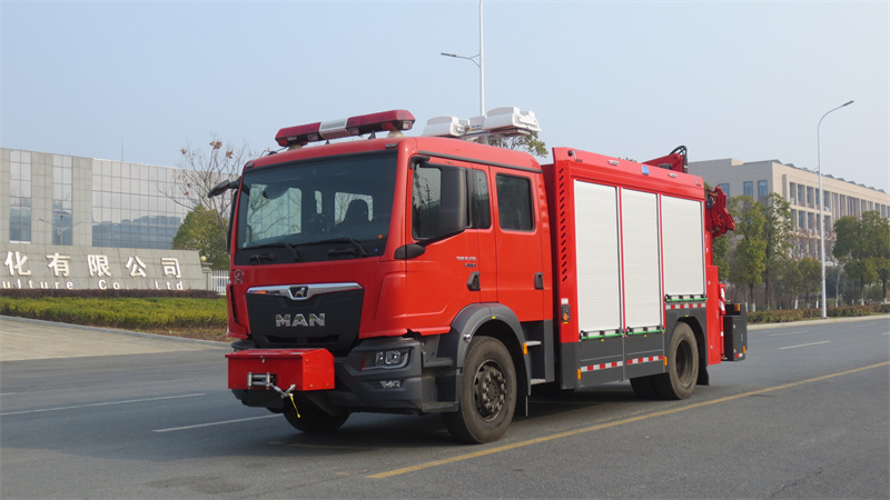 汕德卡搶險(xiǎn)救援消防車